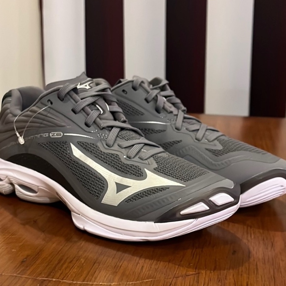 Mizuno Charcoal Athletic Sneakers